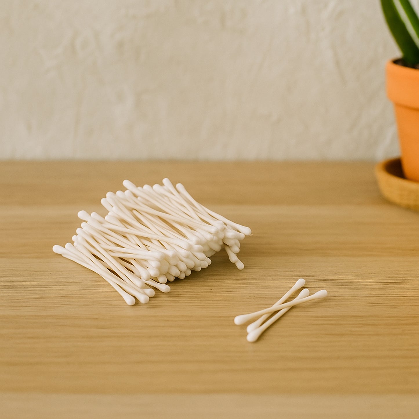 Tulips Paper-stick Cotton Swabs - (100 Pc   Set)