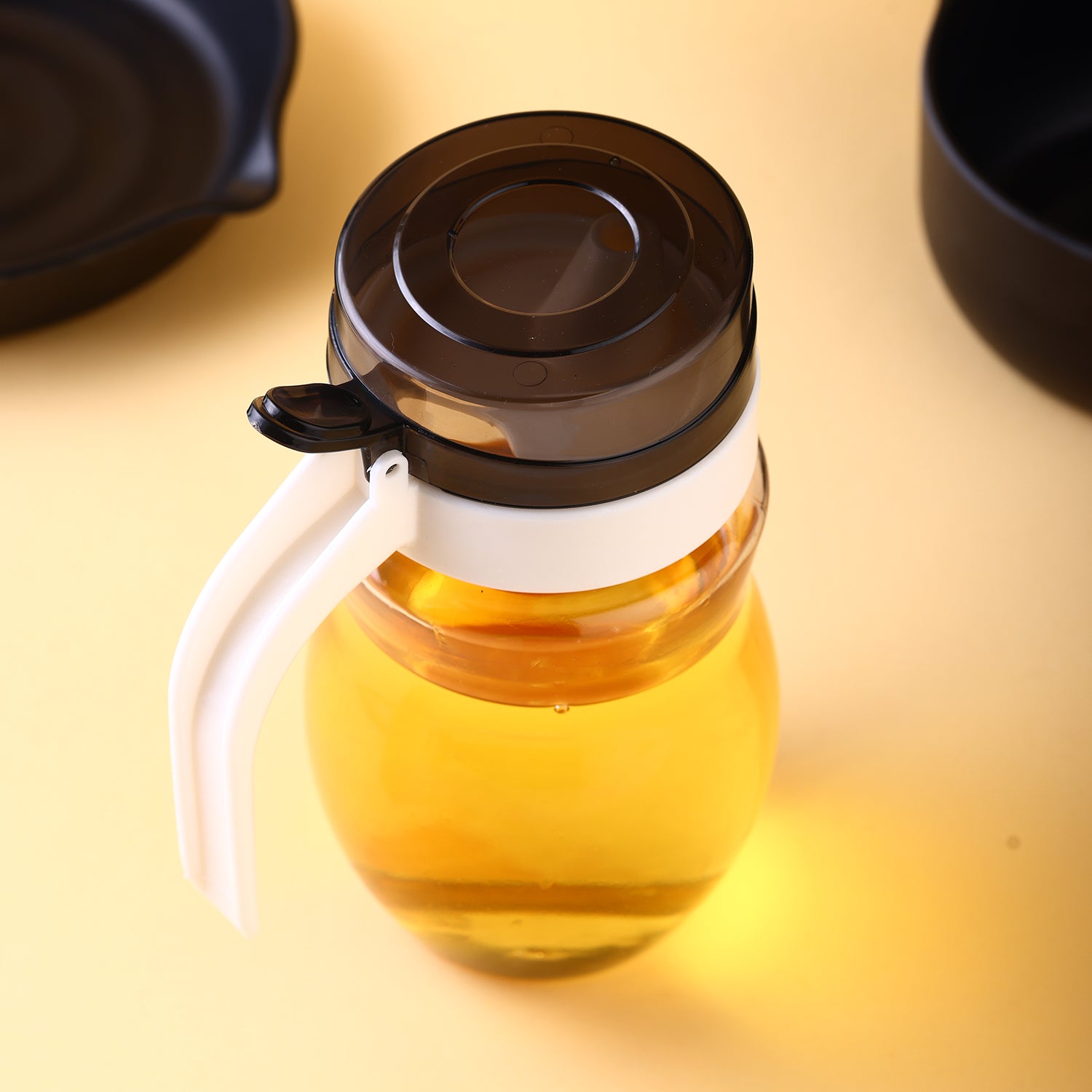 8127 Oil Dispenser Stainless Steel With Small Nozzle 650ml